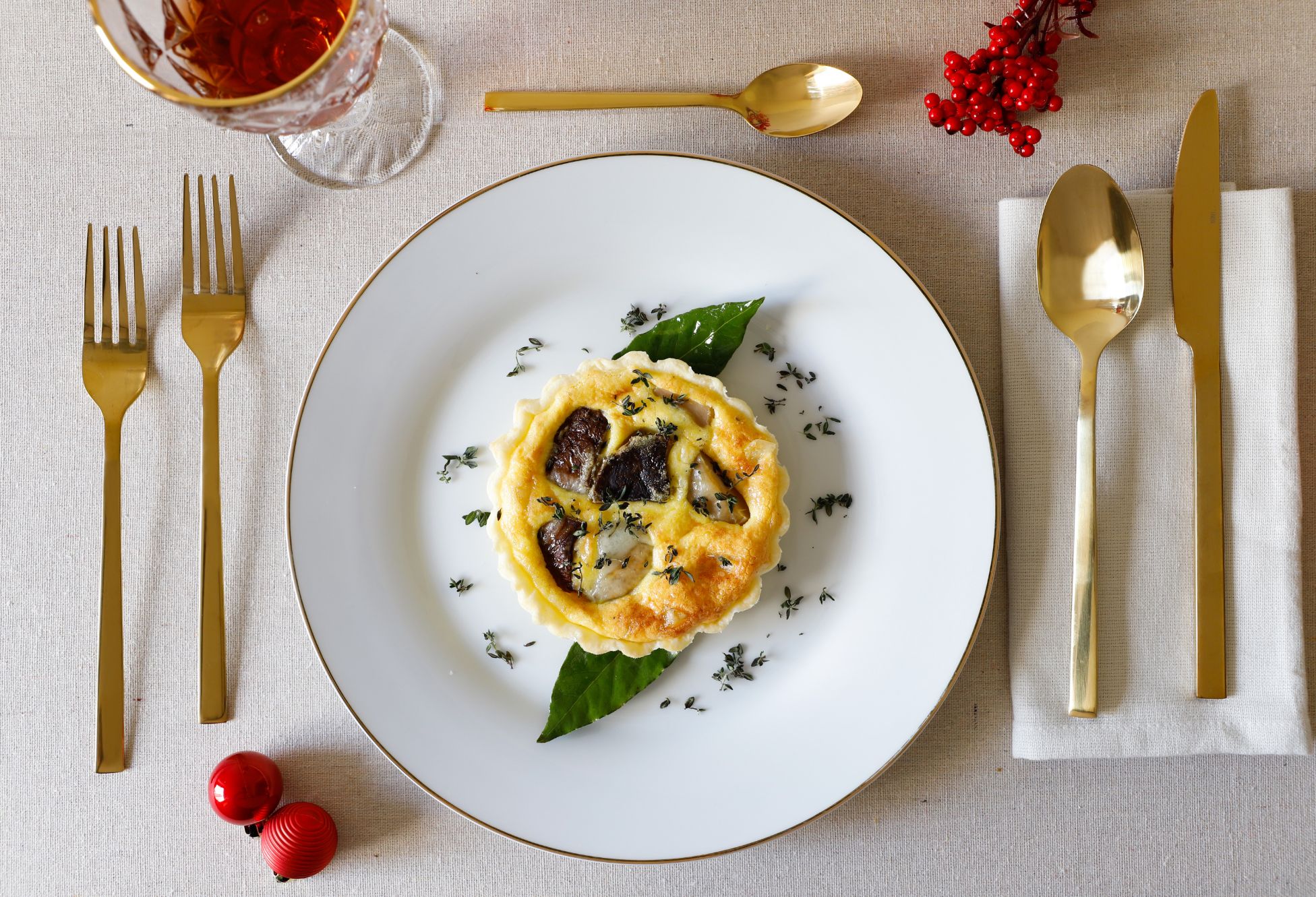 Mini quiche con porcini e emmental